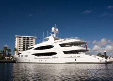 New vs. Brokerage Yachts: Which Is Right for You?
